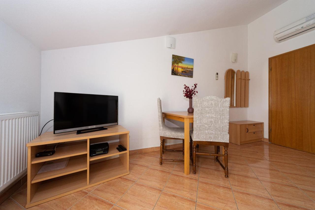 Apartments Dalmata Biograd Na Moru Eksteriør bilde